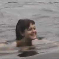 Сын трахает мать в озере