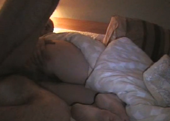 Секс со спящей дочерью домашнее видео
